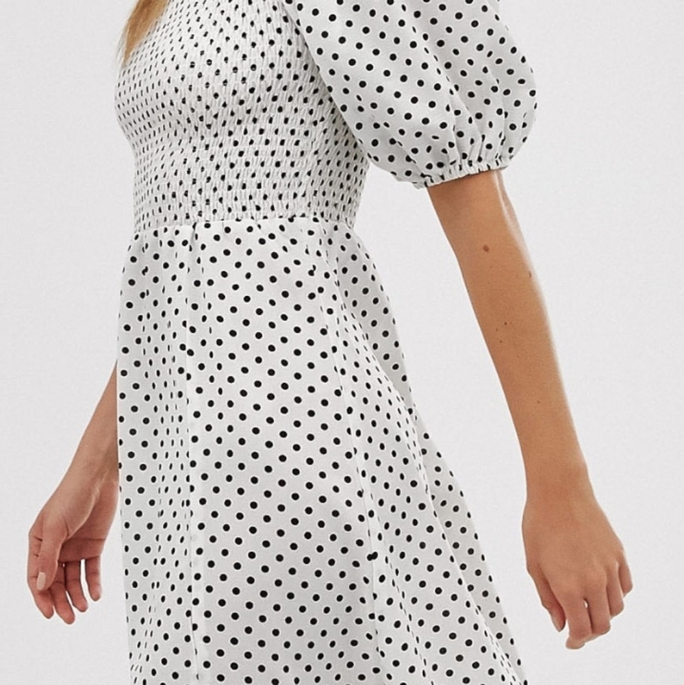 Boohoo midi dress Puff Sleeves and Shirring polka